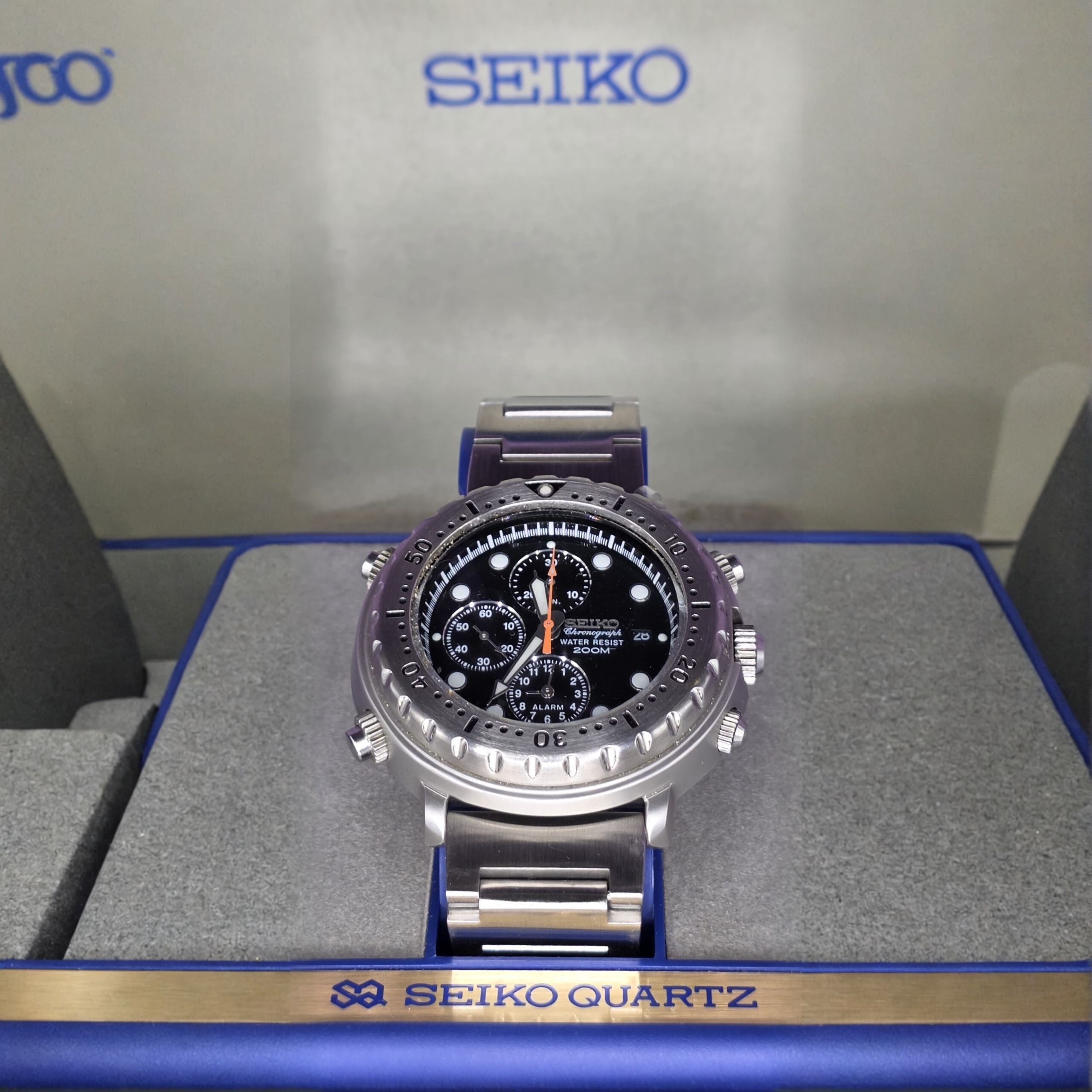 SEIKO Chronograph – Reference Y182-7C20, Waterproof Steel Case – Black Dial - Image 3