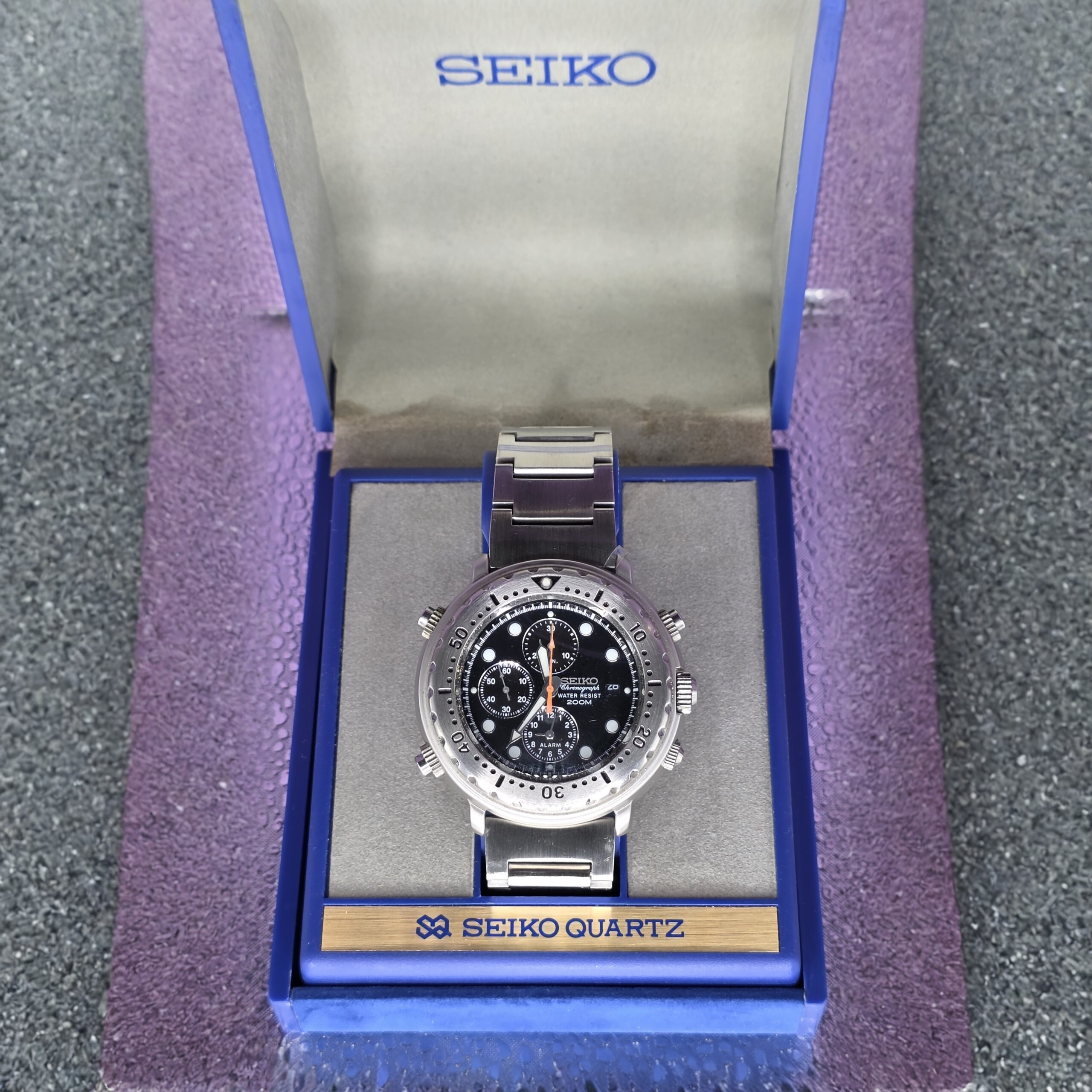 SEIKO Chronograph – Reference Y182-7C20, Waterproof Steel Case – Black Dial - Image 4