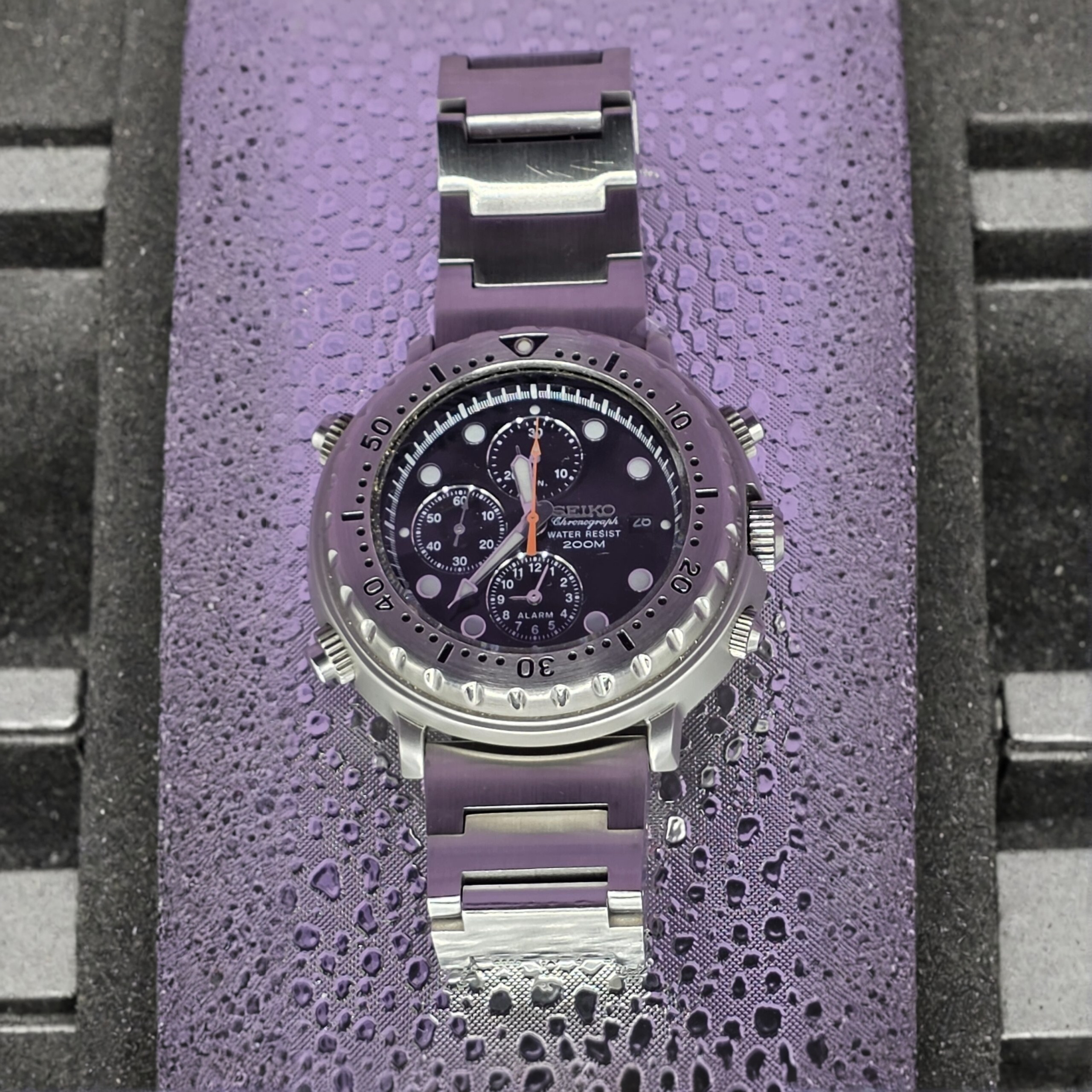 SEIKO Chronograph – Reference Y182-7C20, Waterproof Steel Case – Black Dial - Image 7