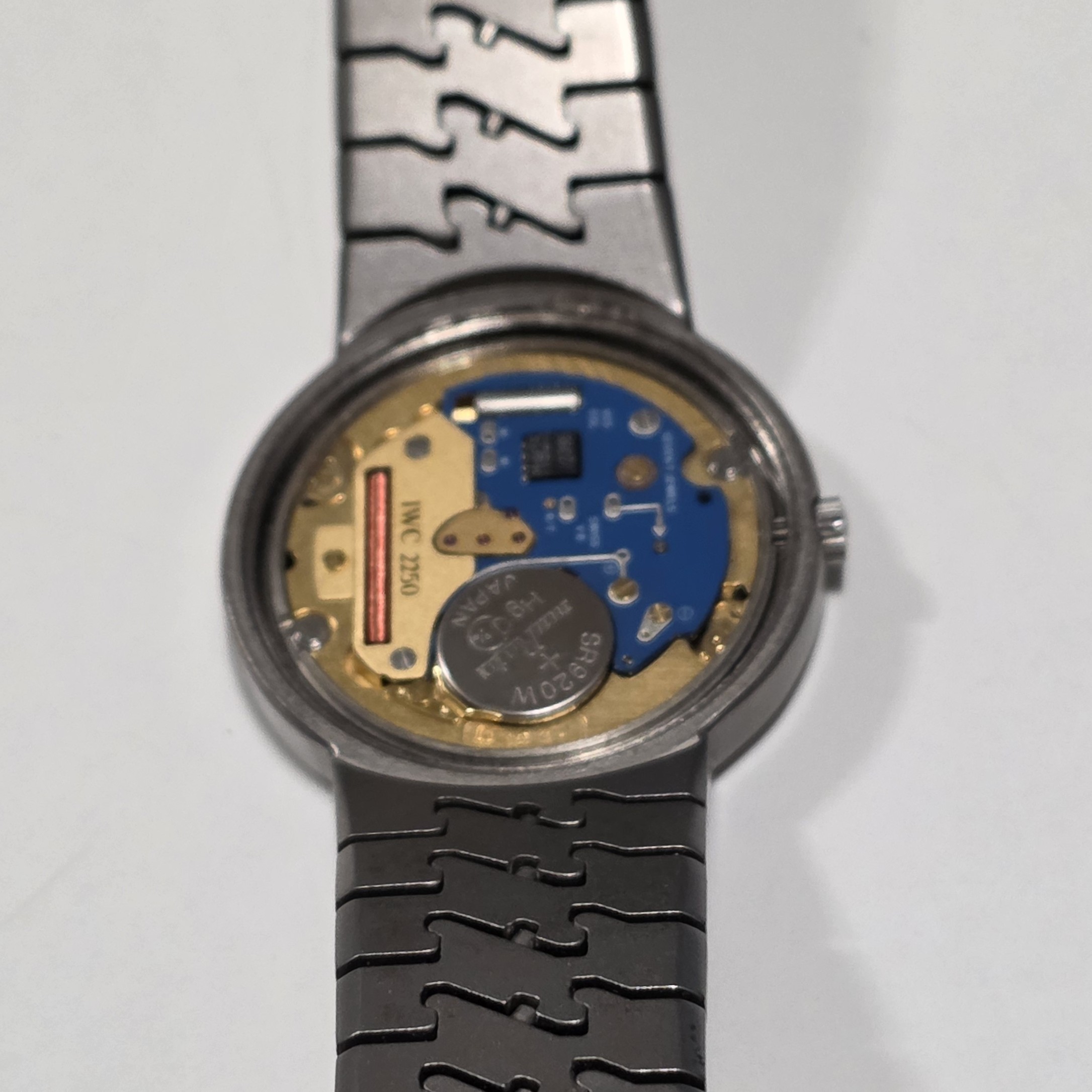 IWC Porsche Design in Titanium and Gold – Cal. 2250-955112 - Image 8