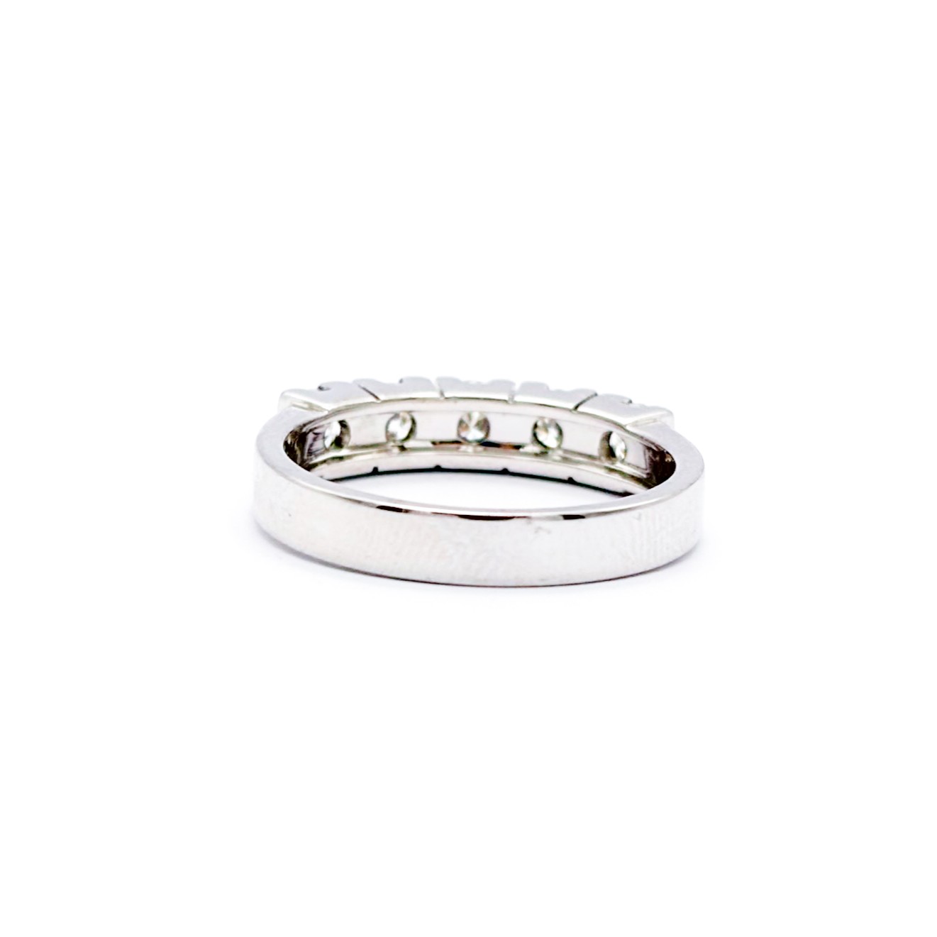Eternity Ring in 18kt White Gold with Diamonds - Image 4