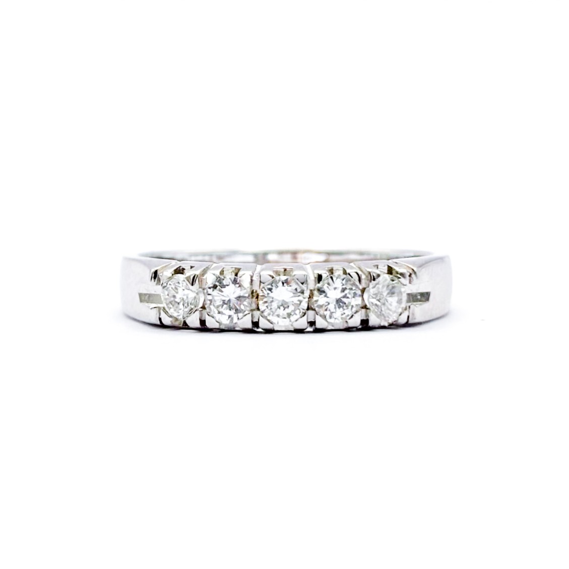 Eternity Ring in 18kt White Gold with Diamonds - Image 7
