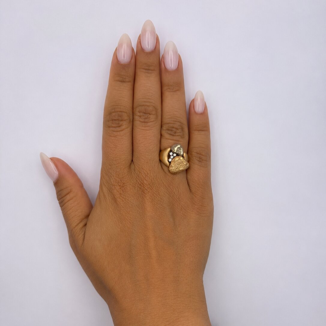 Annamaria Cammilli – Anello Collezione Tracce in Oro Giallo 18 kt e Diamanti - immagine 6