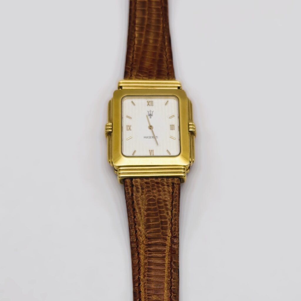 Maserati Tank Reverso in 18 kt Gold - Ref. 5000PW/220