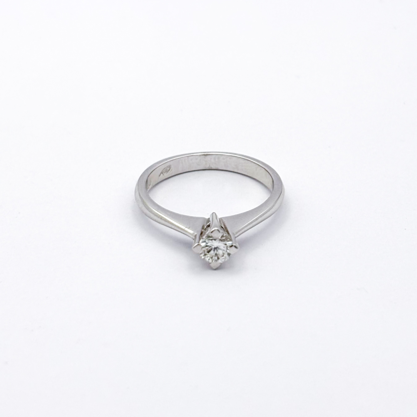 Anello Solitario in Oro Bianco 18 kt con Diamante - immagine 3