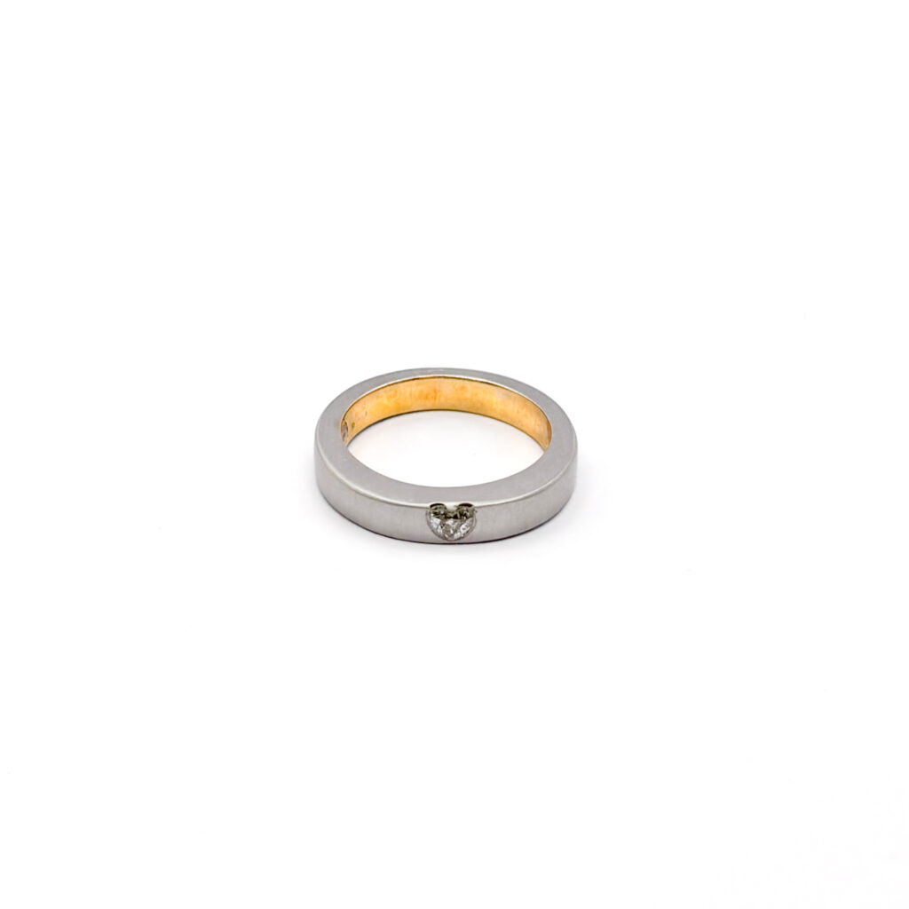 Platinum Ring with Diamond - 0.19 ct