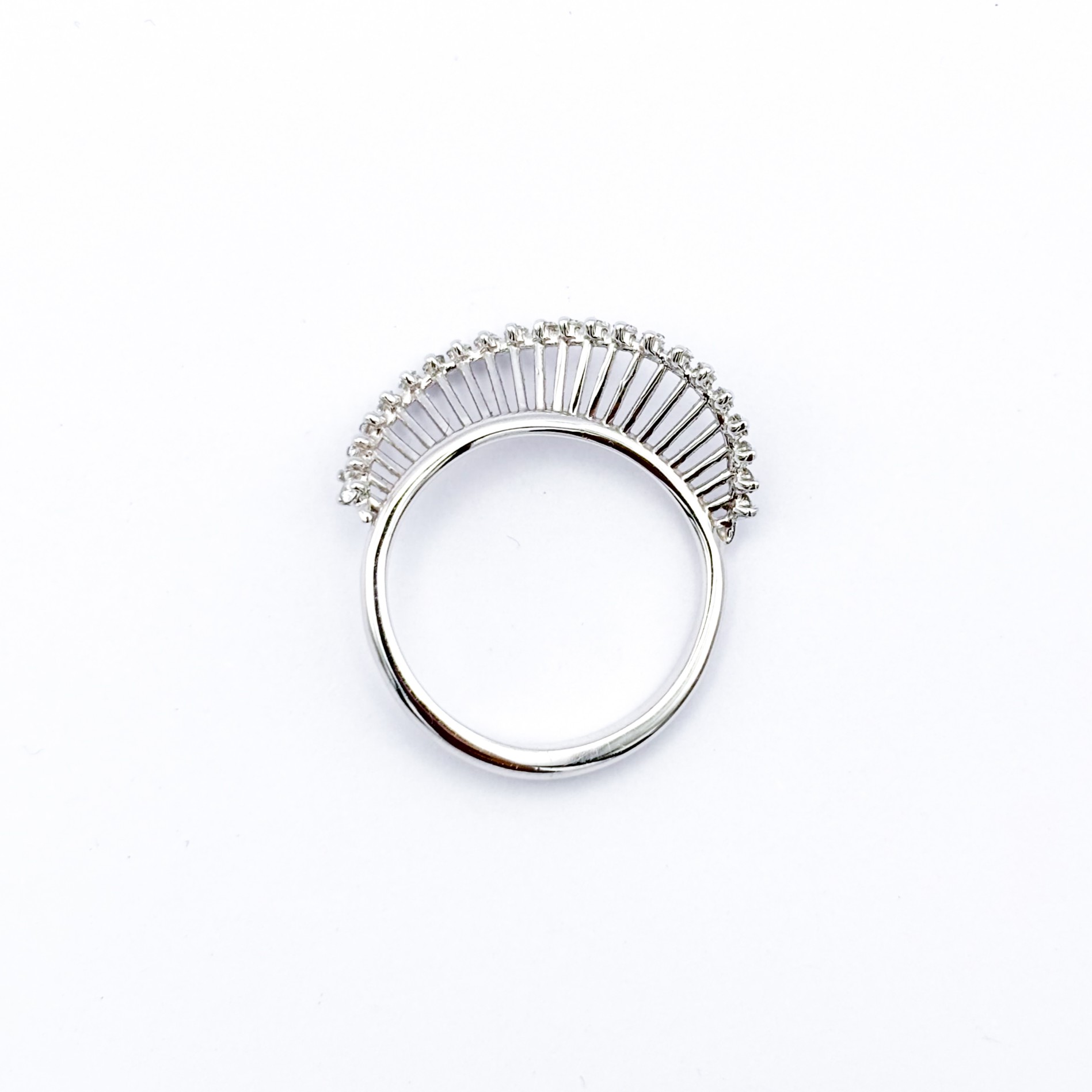 Anello Onda Diamanti in Oro Bianco 18 kt - immagine 4