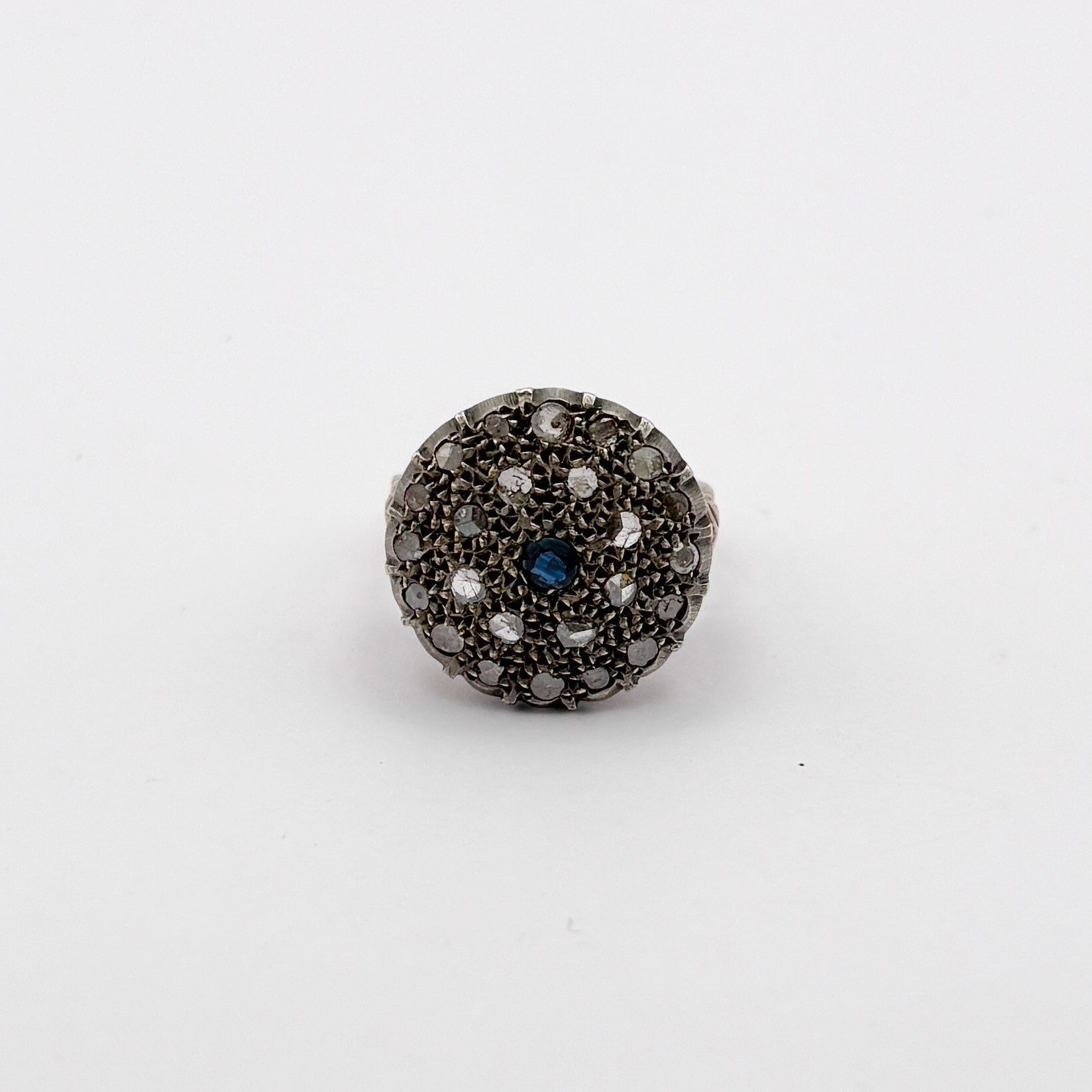 Cluster Ring in 18kt Rose Gold and Silver with Sapphire and Diamonds - Image 2