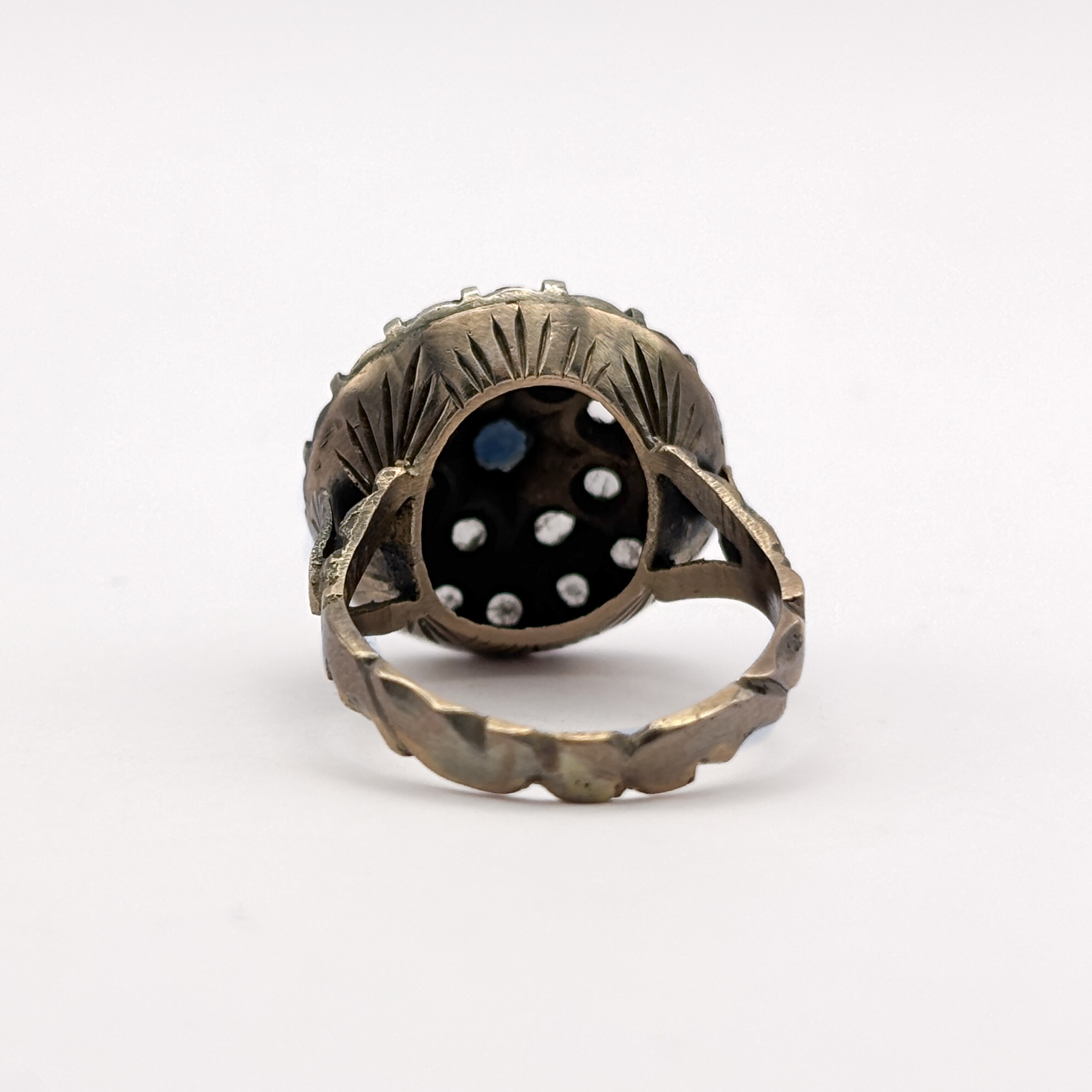 Cluster Ring in 18kt Rose Gold and Silver with Sapphire and Diamonds - Image 4