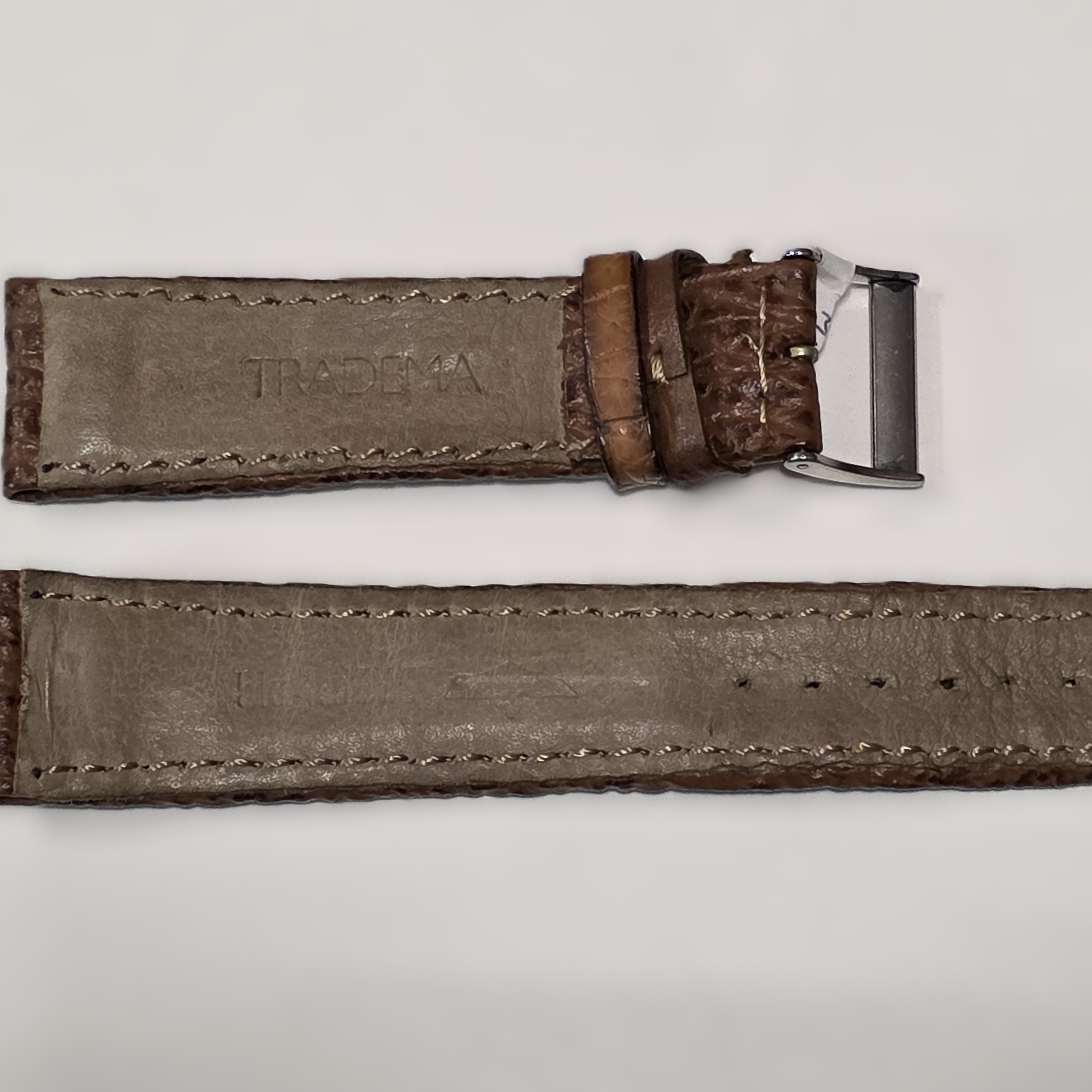 Breitling Strap in Brown Shark Leather, mm 20 x 18, with Original Signed Buckle - Image 3
