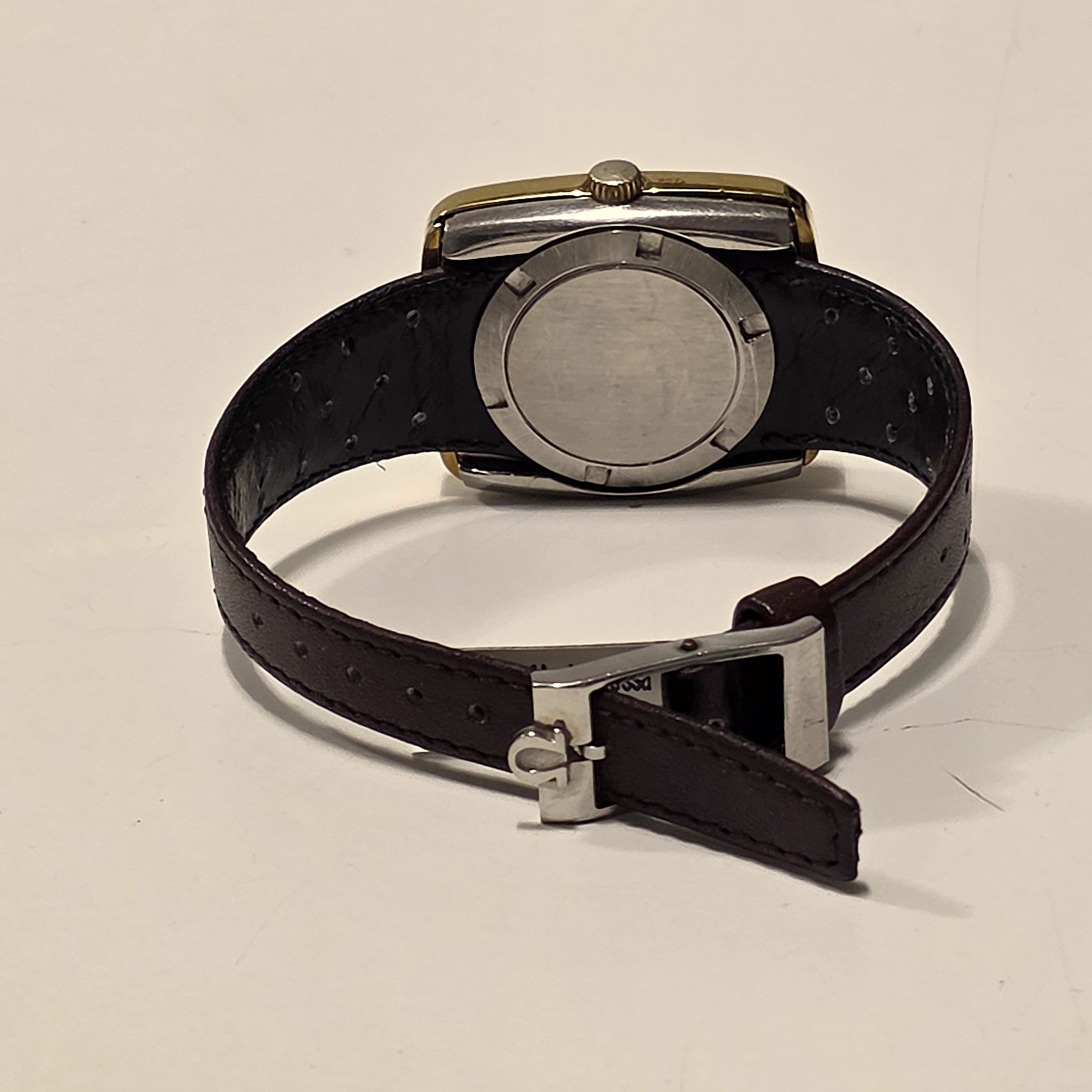 Omega Genève Dynamic Rectangular Lady - Image 10