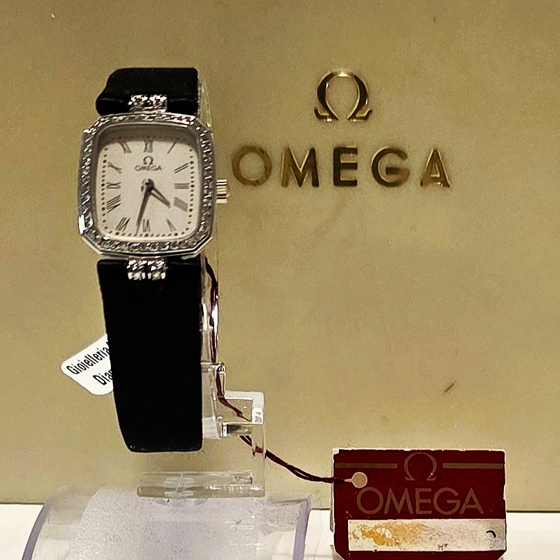 Omega De Ville in 18-karat white gold - Cal. Omega 1375