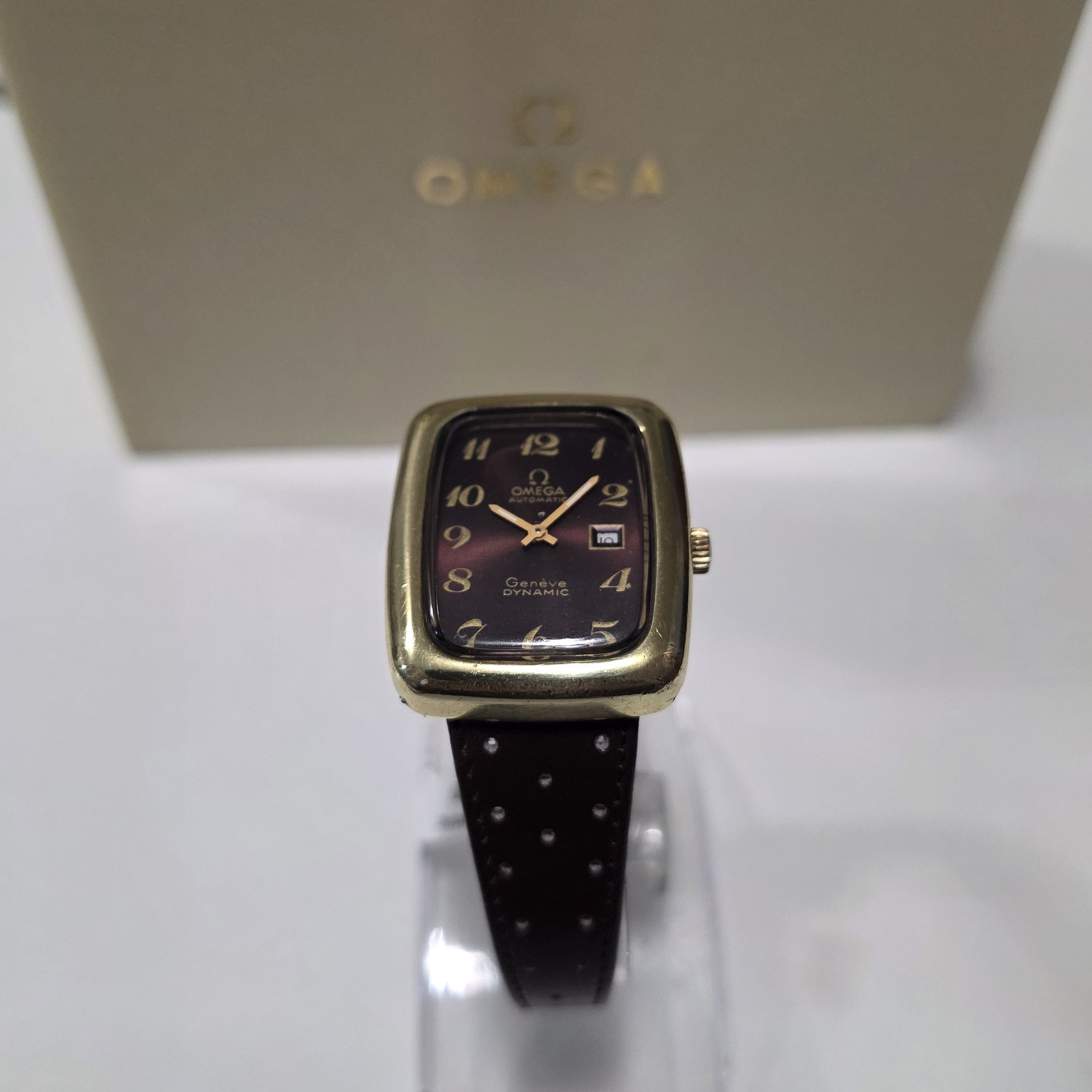 Omega Genève Dynamic Rectangular Lady