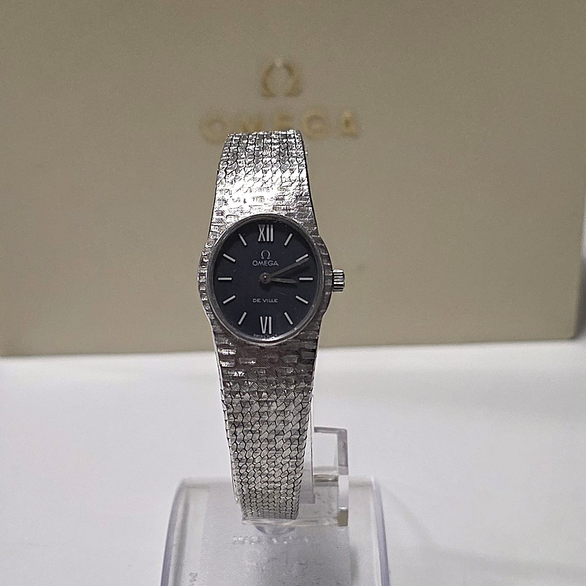 Omega De Ville "Corteccia" in 18 Kt White Gold - Cal. Omega 620