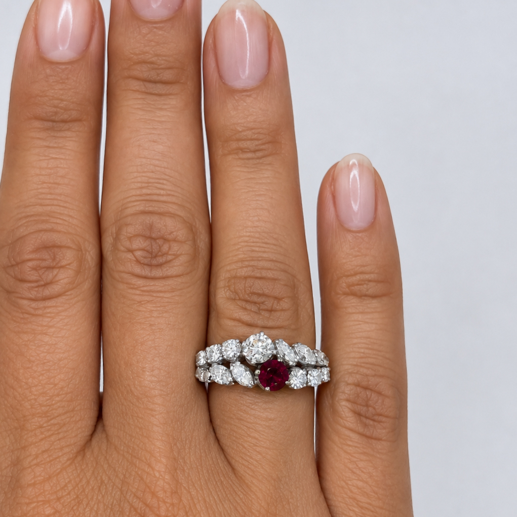 Anello in Oro Bianco 18 kt con Rubino No Heat Burma e Diamanti - immagine 6