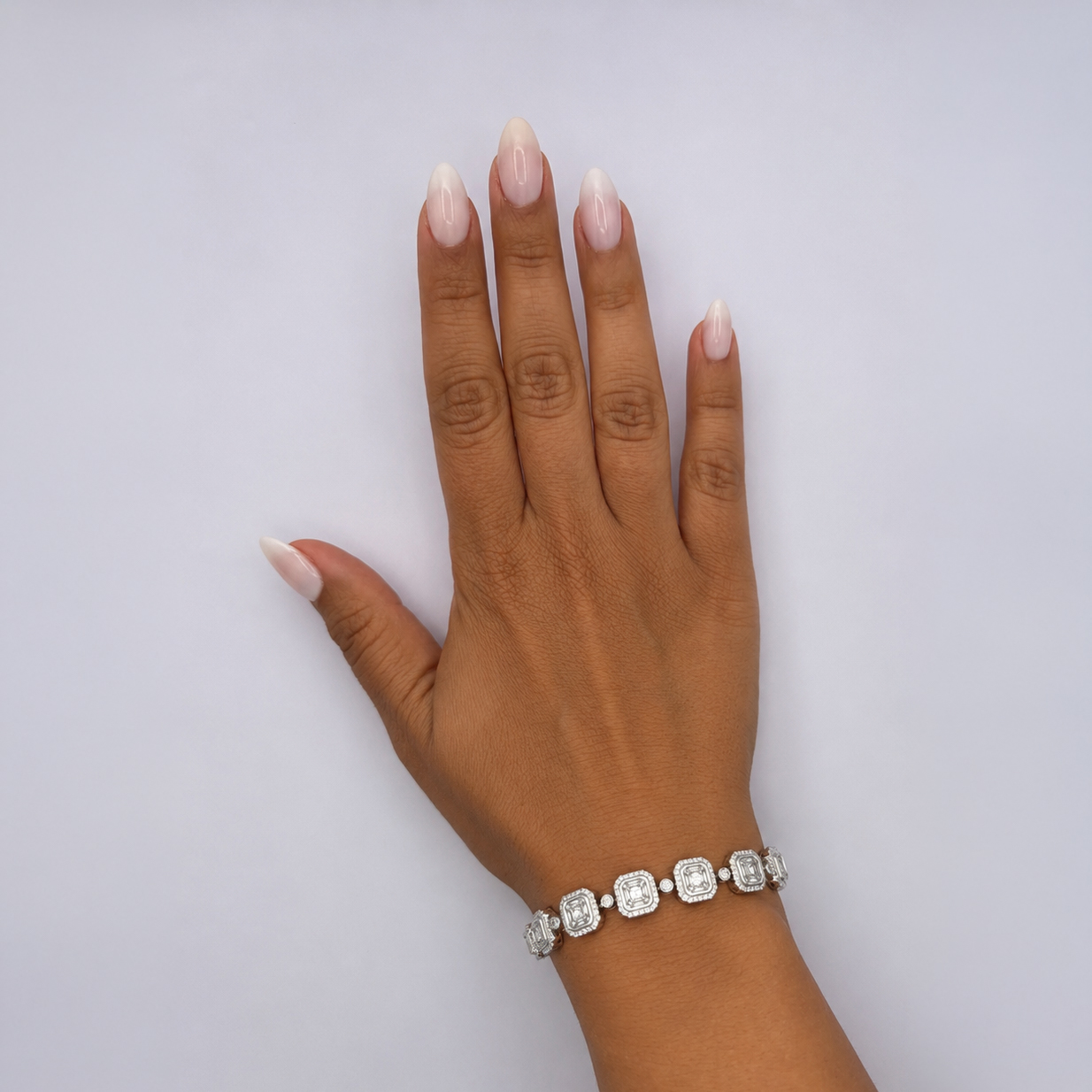 Bracciale in Oro Bianco 18 kt con Diamanti Taglio Smeraldo - immagine 10