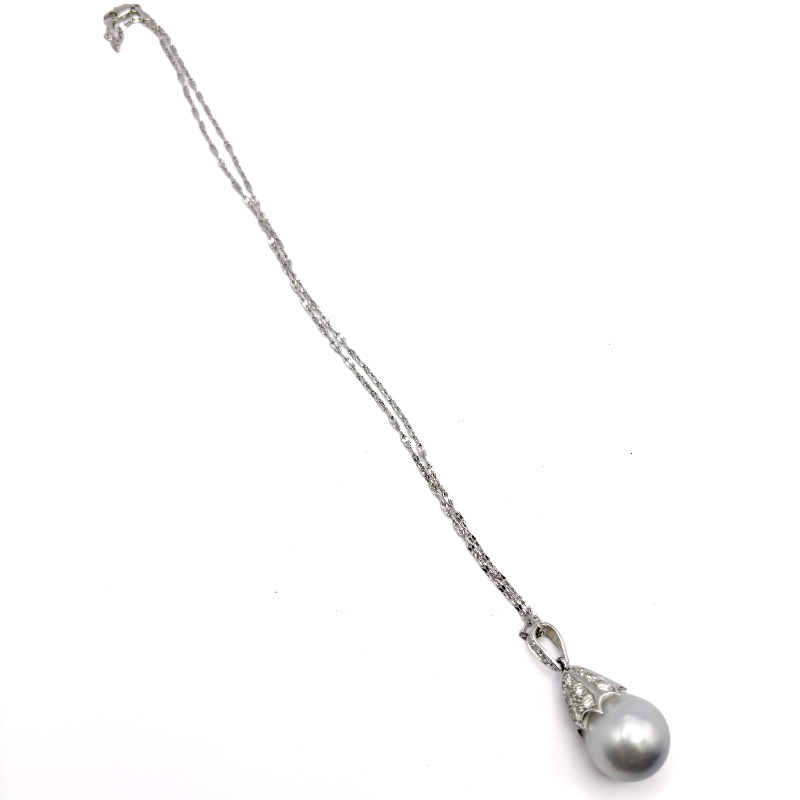 Necklace with Australian Pearl and Diamonds in 18 kt White Gold - Image 2