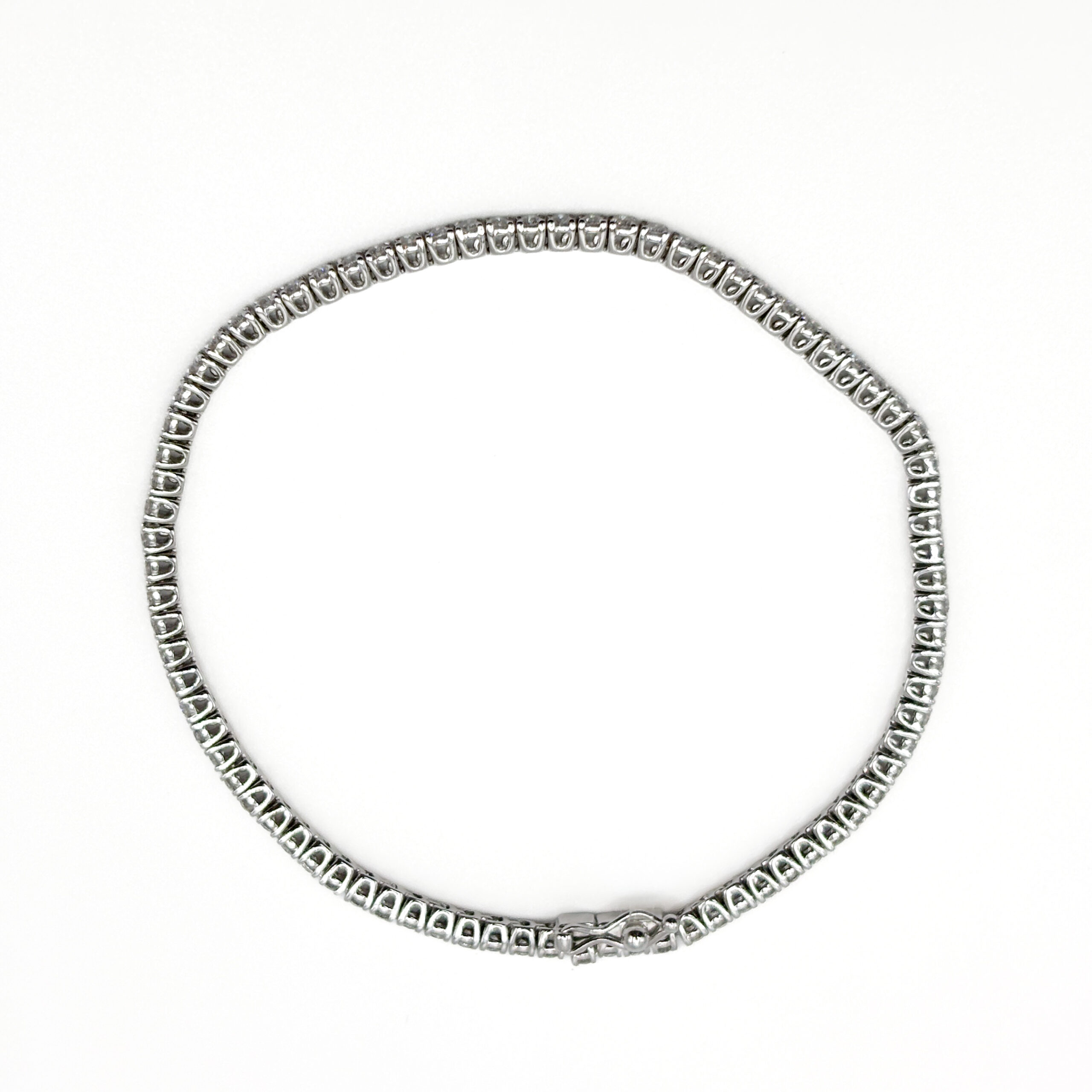 18kt White Gold Tennis Bracelet with Diamonds - Image 4