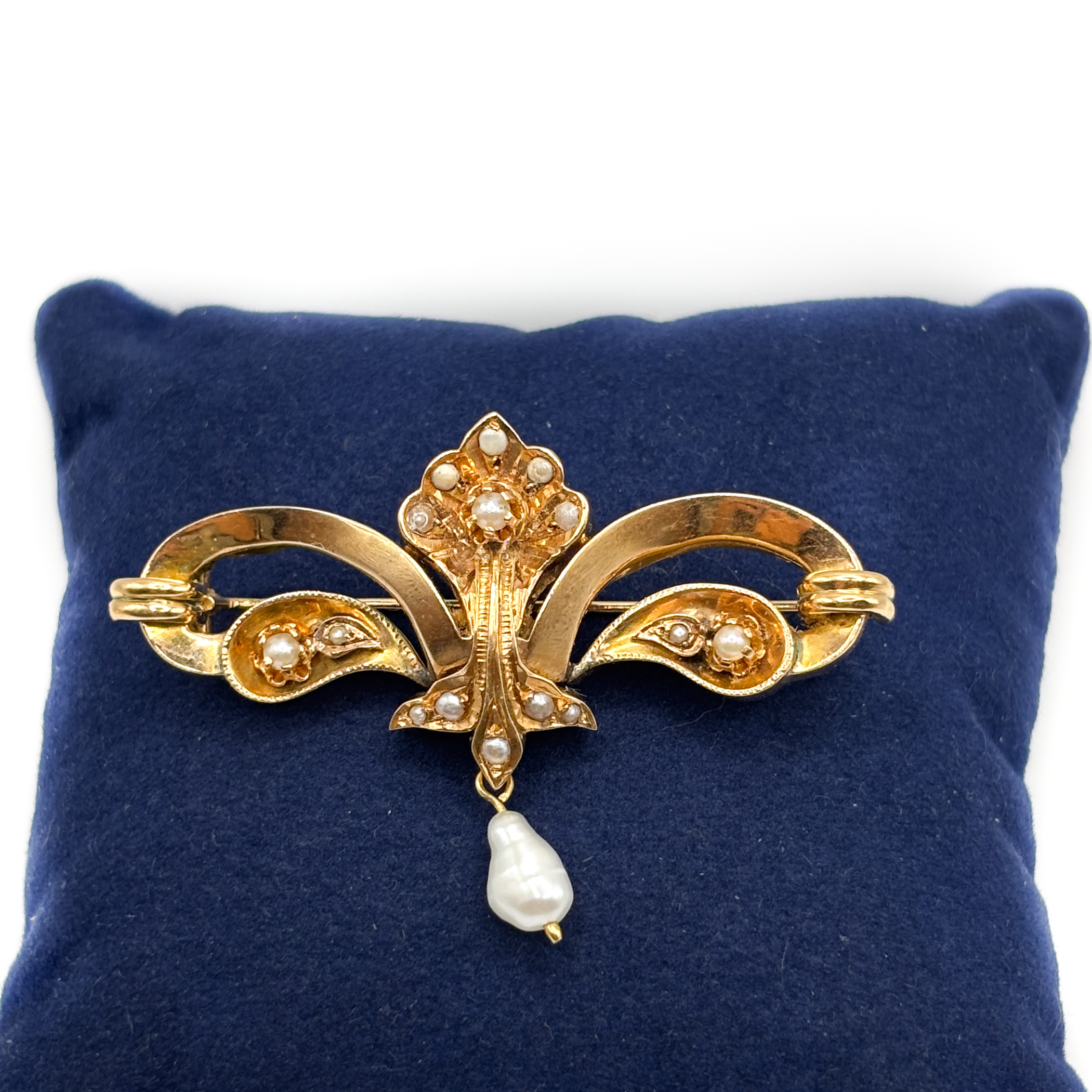 Spilla Antica in Oro Giallo 18 kt con Perle Naturali