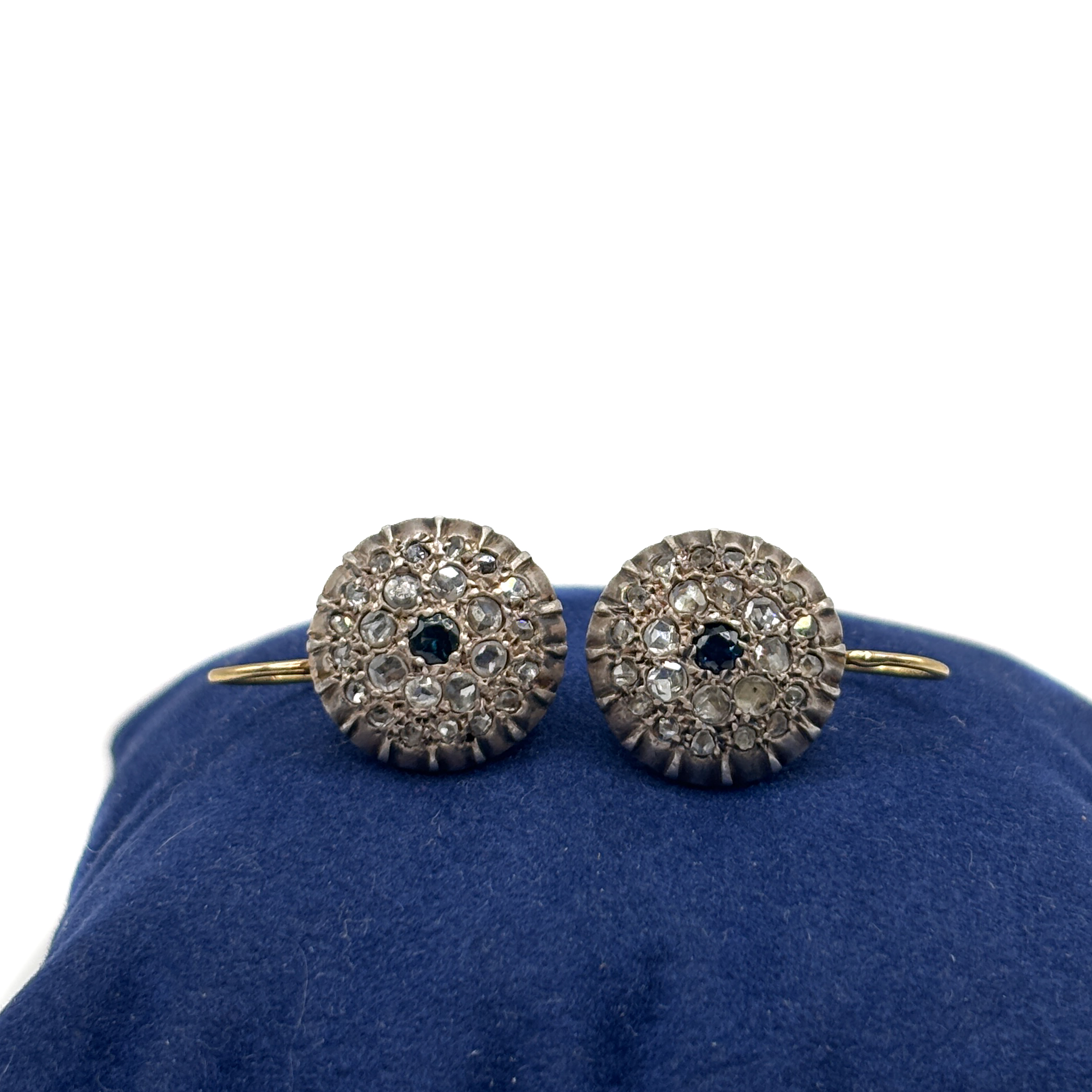 Vintage Earrings in 18 kt White Gold and Silver with Sapphire and Diamonds