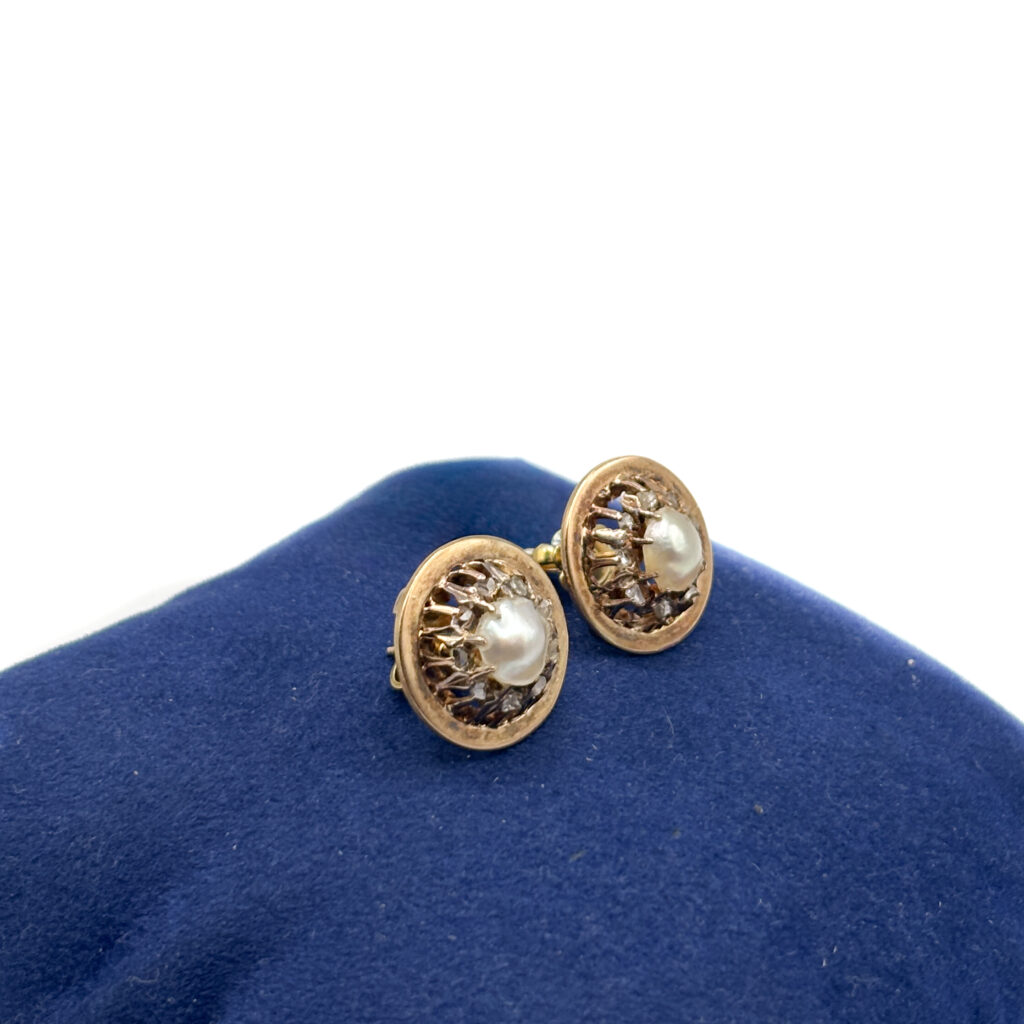 Vintage Earrings in 18 kt Rose Gold with Mabé Pearls and Diamonds