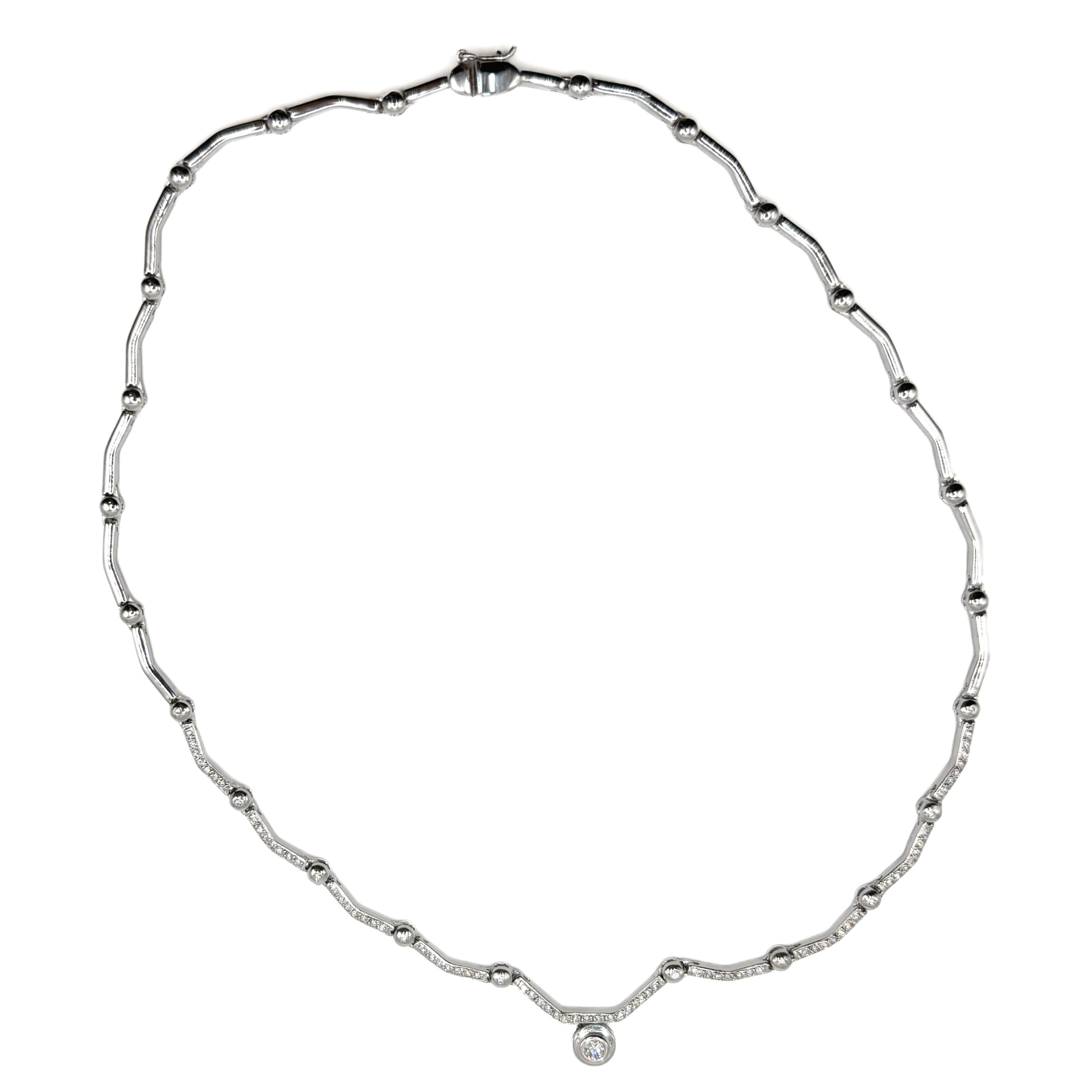 Necklace in 18 kt White Gold with Diamonds and Solitaire Accent - Image 4