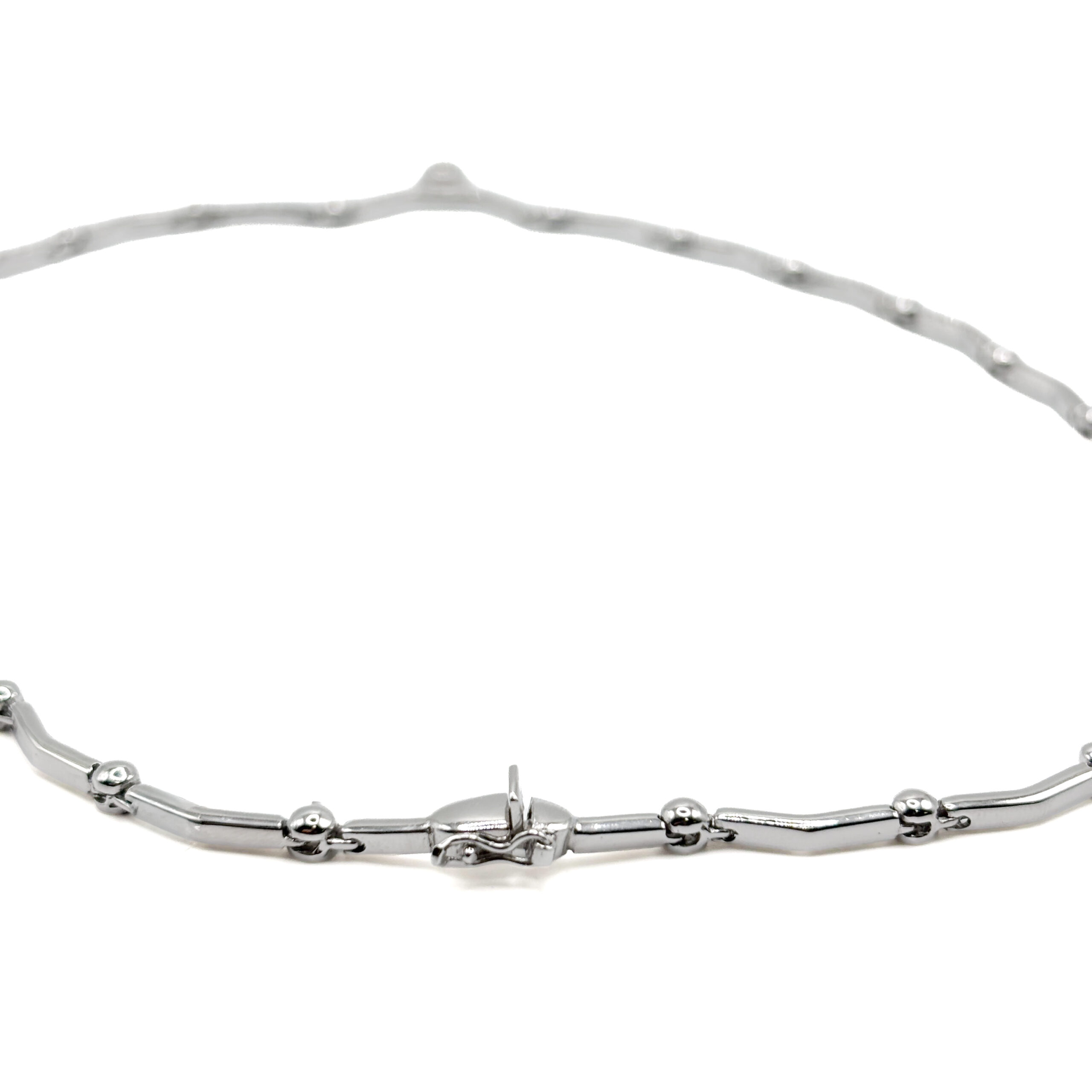 Necklace in 18 kt White Gold with Diamonds and Solitaire Accent - Image 5