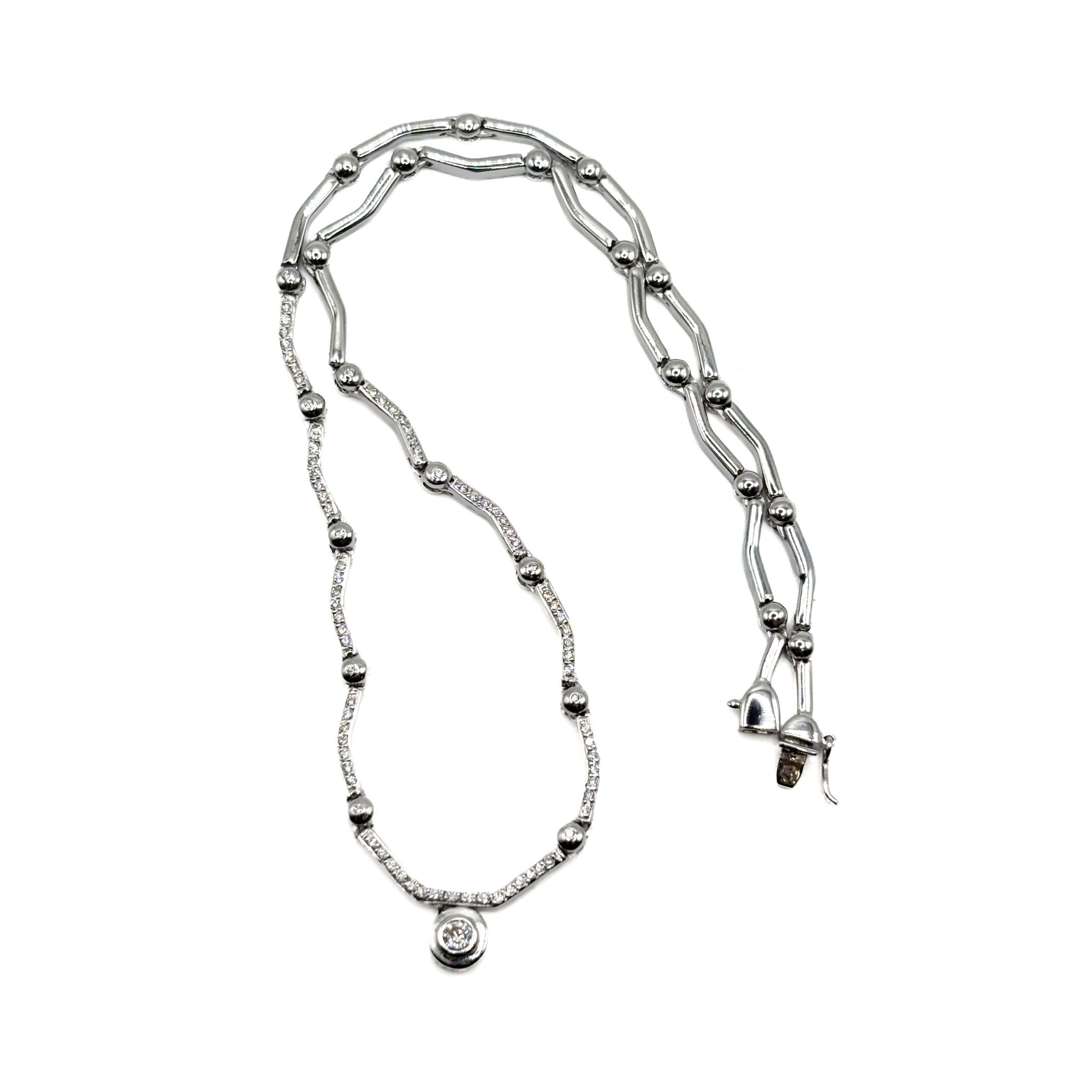 Necklace in 18 kt White Gold with Diamonds and Solitaire Accent - Image 6